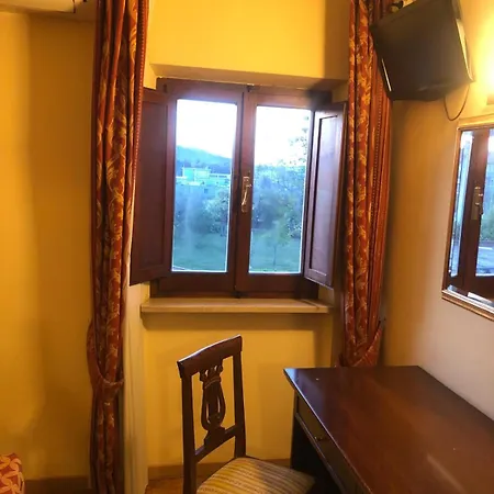 Otel Maison Luciano Vecchia Fattoria Ristorante Pizzeria Loreto